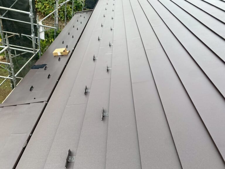 新屋根材の写真