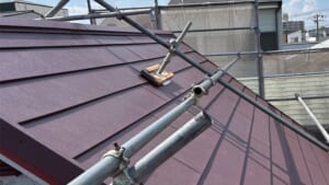 サムネイル画像 大阪市住之江区 - 土葺き瓦をスーパーガルテクトで軽量・高耐久な屋根に葺き替え工法