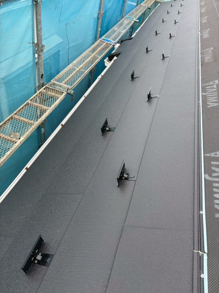 新屋根材の写真