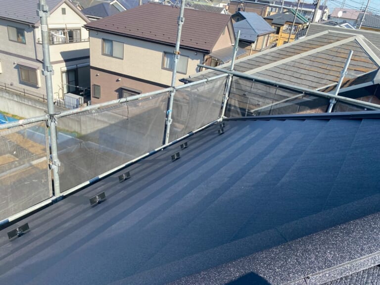新屋根材の写真