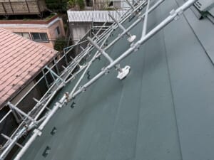 サムネイル画像 神奈川県逗子市 - スーパーガルテクトの葺き替え工法で落ち着いた美しい屋根にリフォーム