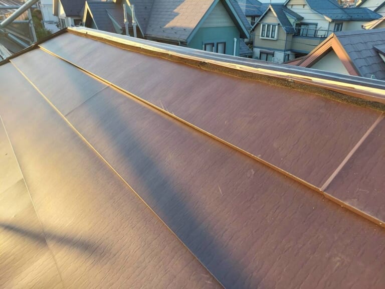 新屋根材の写真