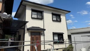 サムネイル画像 大阪府和泉市 - スーパーガルテクト フッ素の屋根カバー工法と雨樋交換、外壁塗装でトータル工事