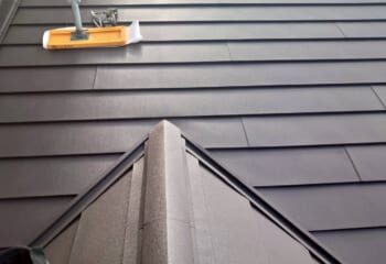 大阪府岸和田市 - 雨漏りが発生した築後40年以上経過した瓦屋根をテイガクルーフへリフォーム工事