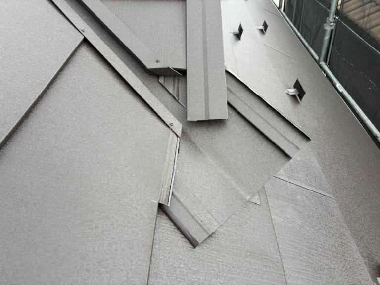 板金の重なり部分
