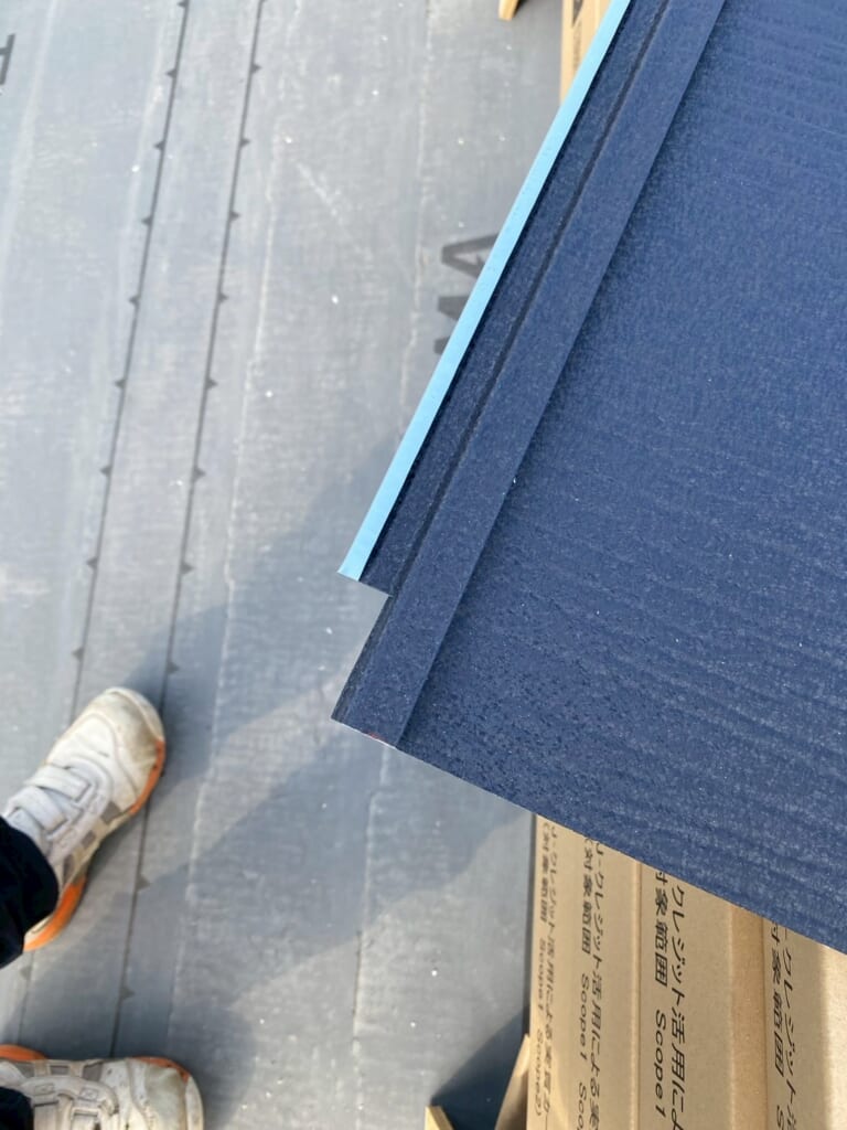 新屋根材の写真