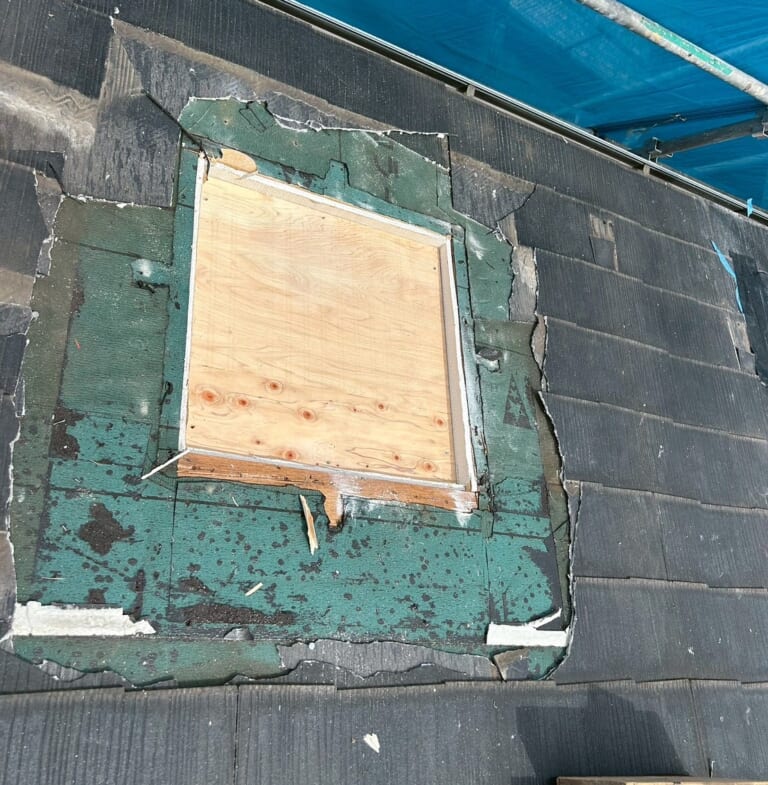 野地板で塞ぐ