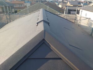 サムネイル画像 大阪府泉大津市-築20〜30年のスレート屋根(ノンアスベスト)をスーパーガルテクトでカバー工法と外壁塗装