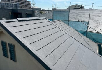 神奈川県川崎市-築20〜30年のスレート屋根をスーパーガルテクトでカバー工法と天窓撤去