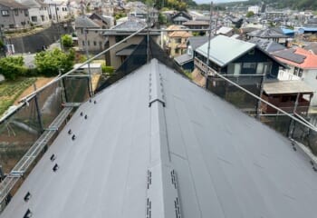 東京都町田市 - 築10～20年のノンアスベスト屋根をカバー工法でリフォーム