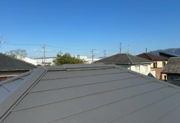 三重県伊賀市-築20〜30年のスレート屋根をスーパーガルテクトで葺き替え工事