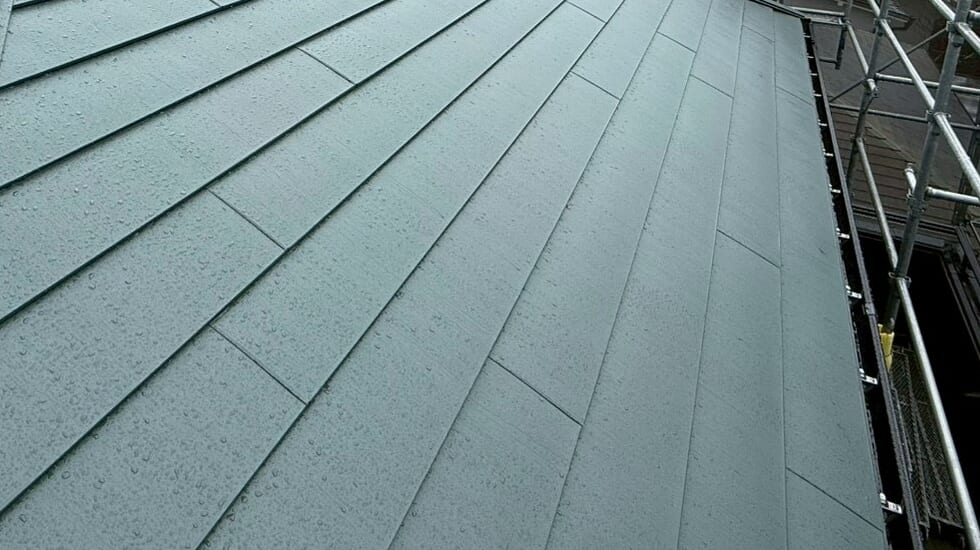 新屋根材の写真