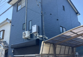 埼玉県上尾市 - ガルテクトと金属サイディングで防水性・通気性を高める屋根・外壁カバー工法