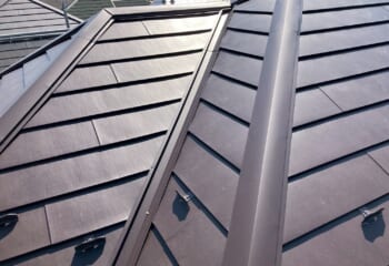 東京都調布市 - アスベスト含有スレートを横暖ルーフαプレミアムSへ葺き替え