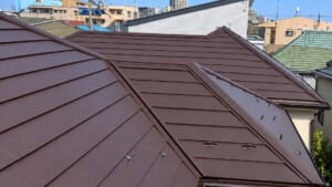 サムネイル画像 東京都調布市 - ハイグレードな横暖ルーフαプレミアムSとニューライナーで屋根葺き替え工事