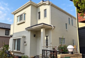 神奈川県藤沢市 - ガルテクトと金属サイディングで耐久性を高める屋根・外壁カバー工法